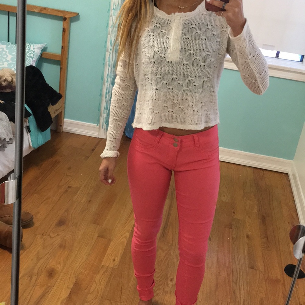 Pink Jeggings and White Knit Sweater 💕💕